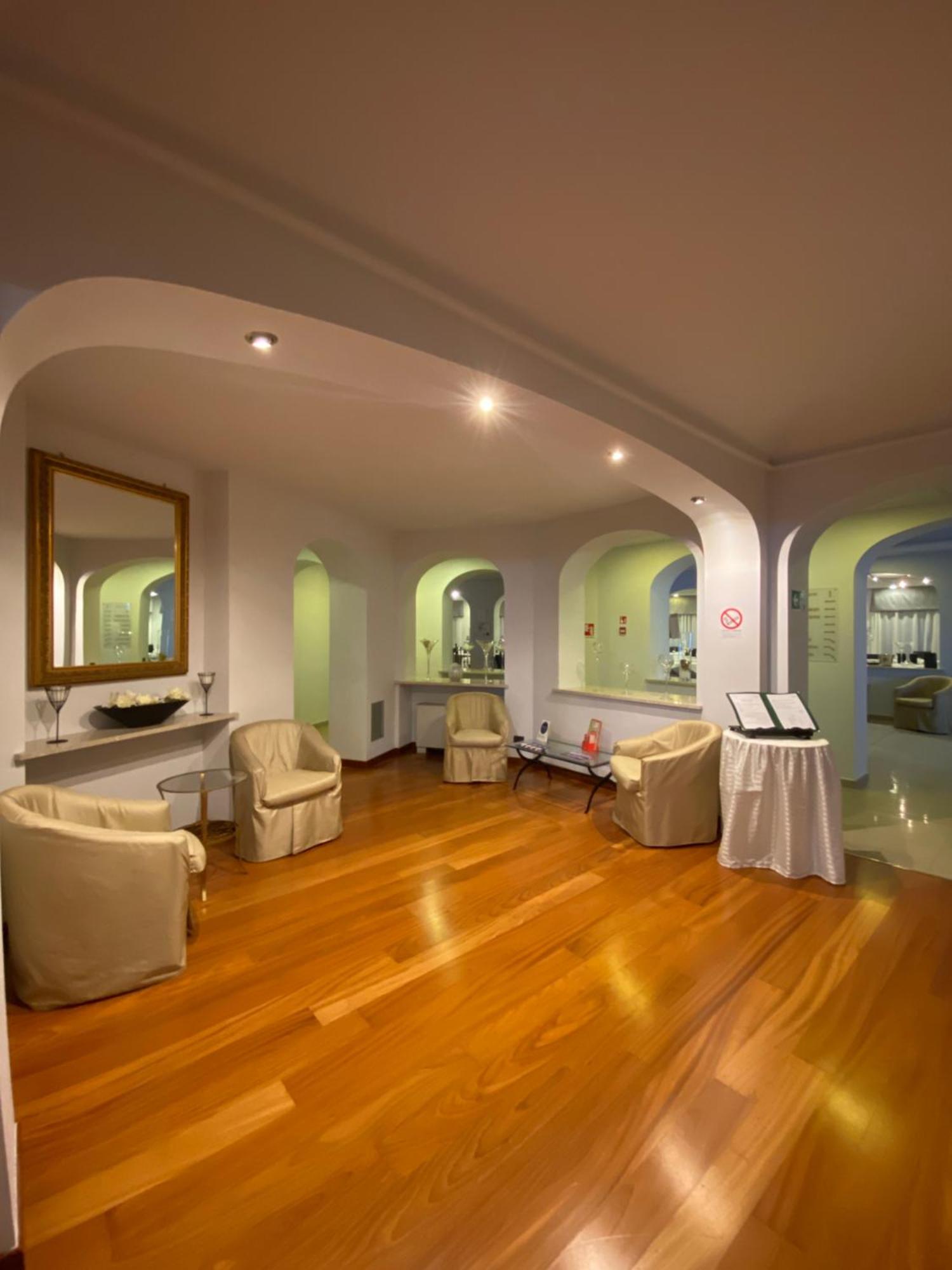 Green Hotel Сеттимо-Торинезе Экстерьер фото