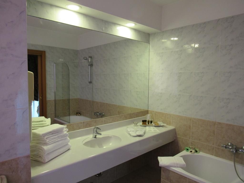 Green Hotel Сеттимо-Торинезе Экстерьер фото