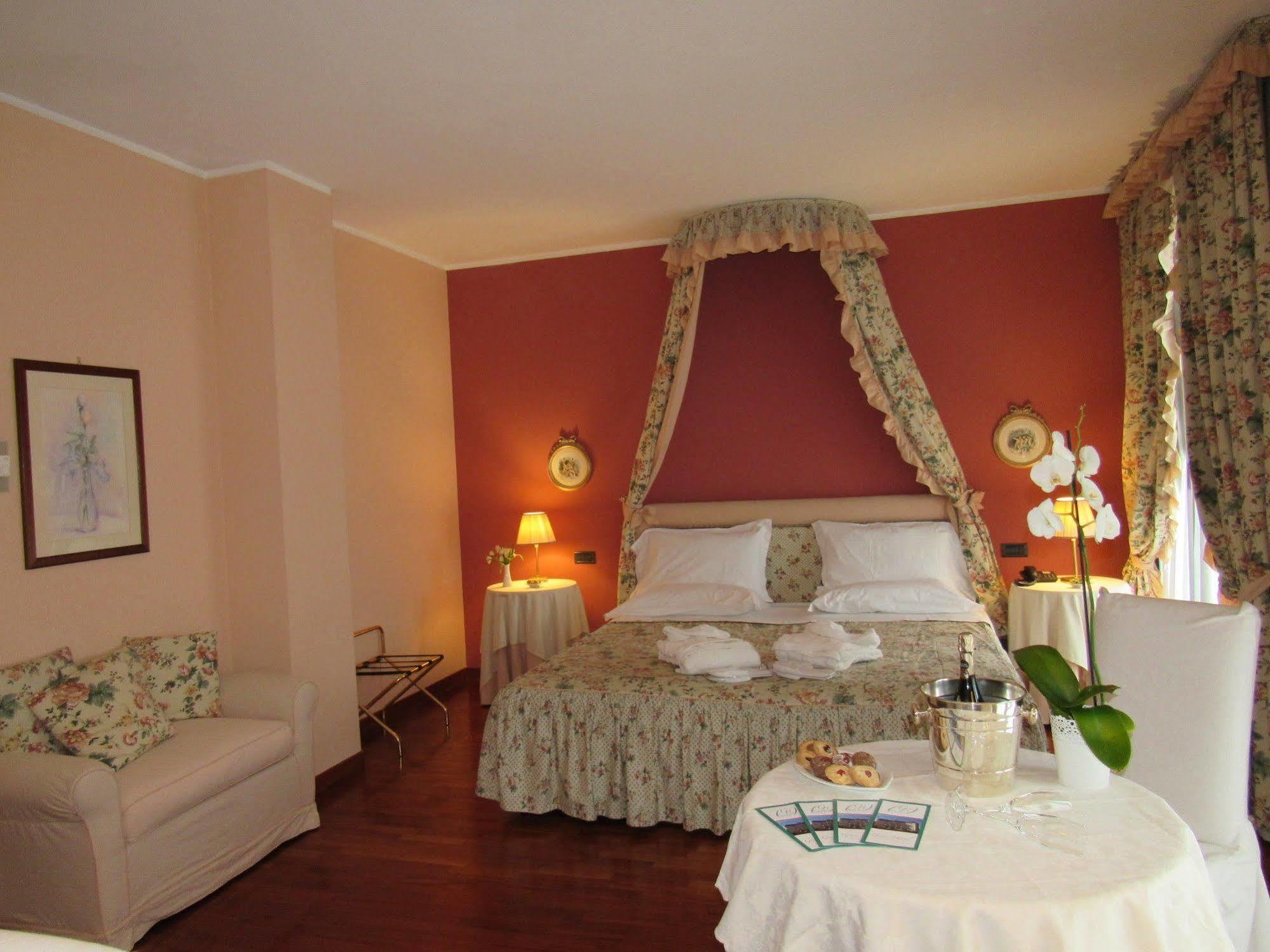 Green Hotel Сеттимо-Торинезе Экстерьер фото